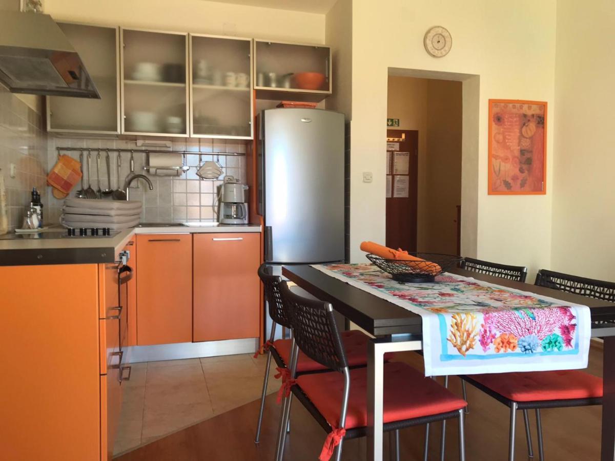 Apartmani Katarina Bol Zewnętrze zdjęcie