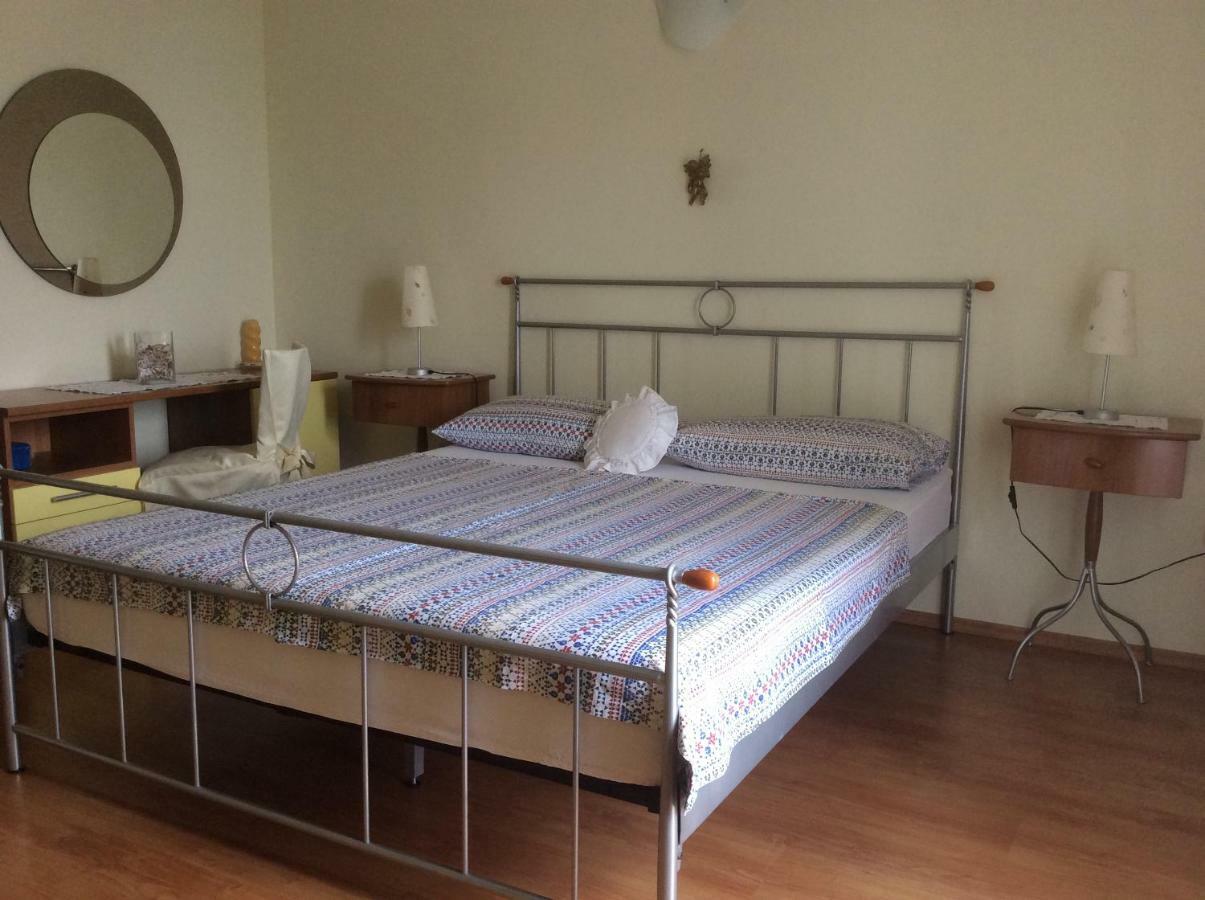 Apartmani Katarina Bol Zewnętrze zdjęcie